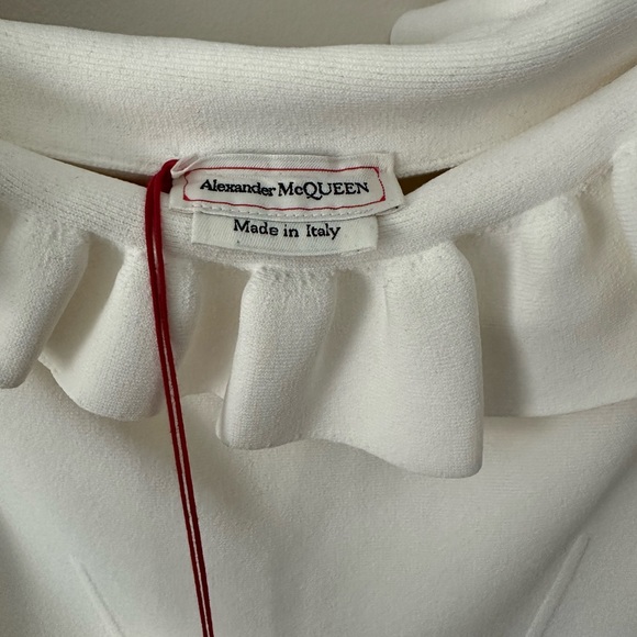 Alexander McQueen Off the Shoulder Ruffle Bateau Neckline Dress - Authentic - Picture 3 of 15